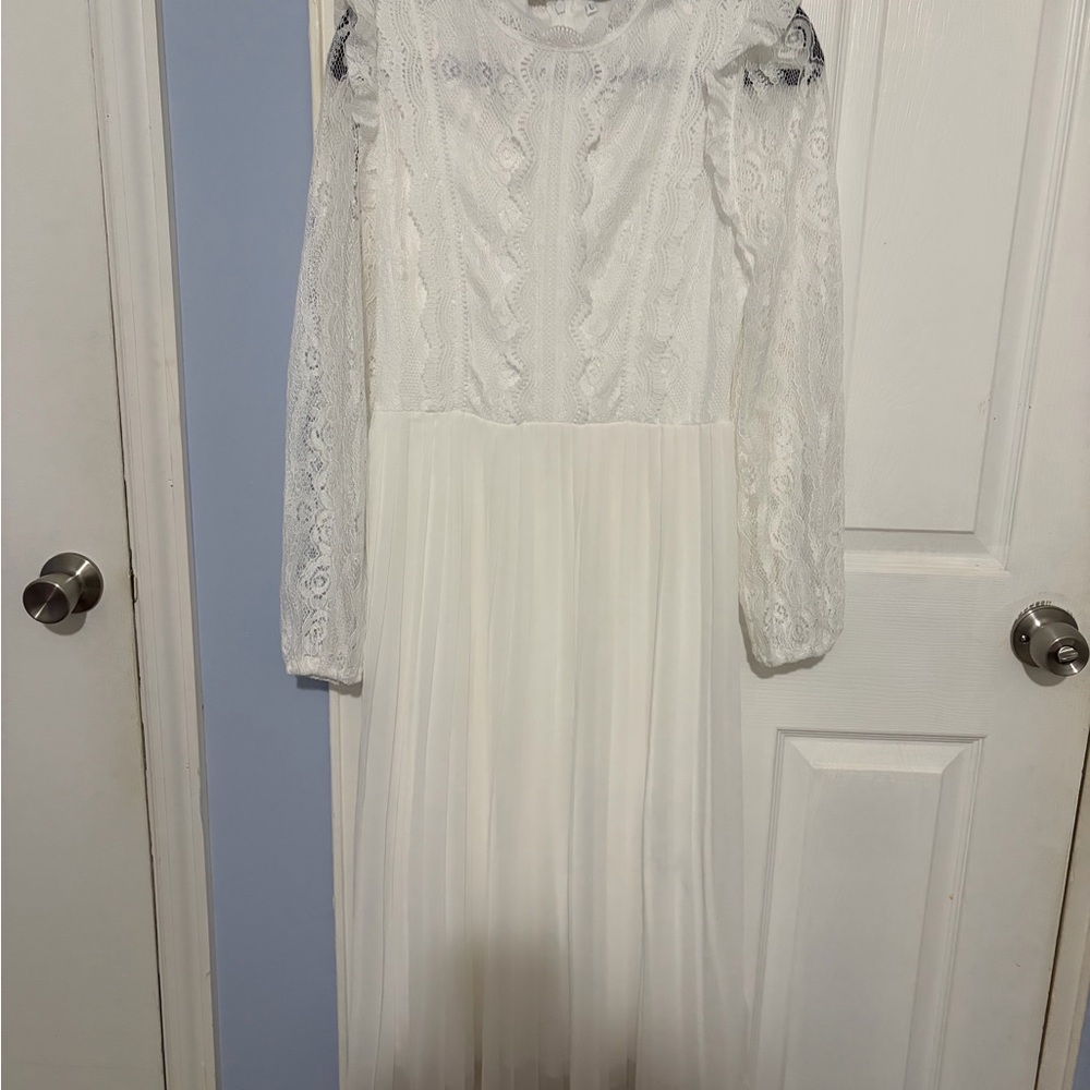 Dress - Picture 2 of 5